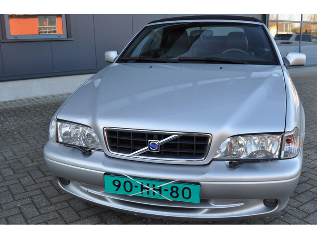 Volvo C70 2004 foto 18