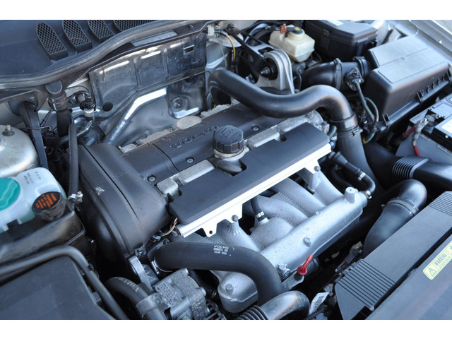 Volvo C70 2004 foto 23