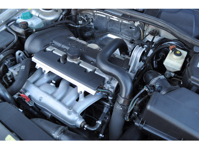 Volvo C70 2004 foto 24