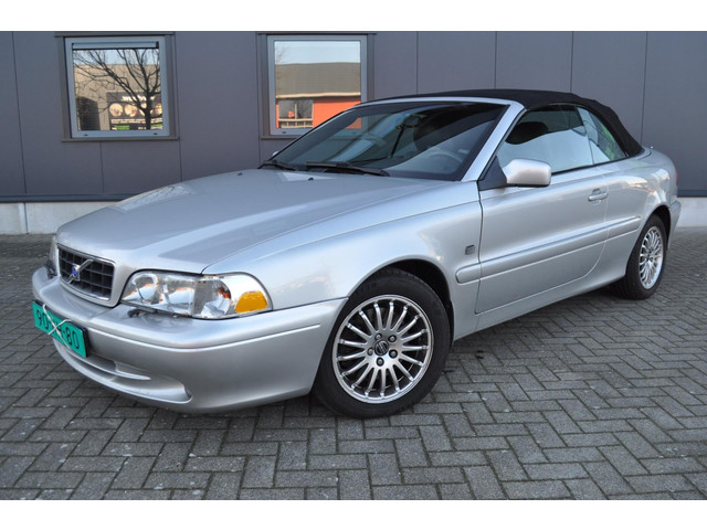 Volvo C70 2004 foto 2