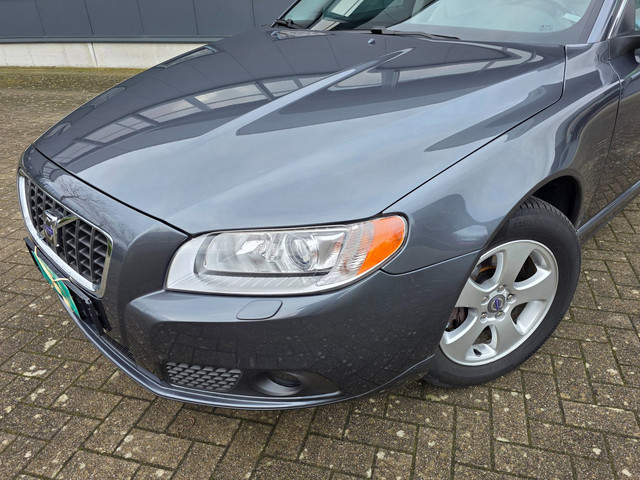 Volvo V70 2008 foto 23