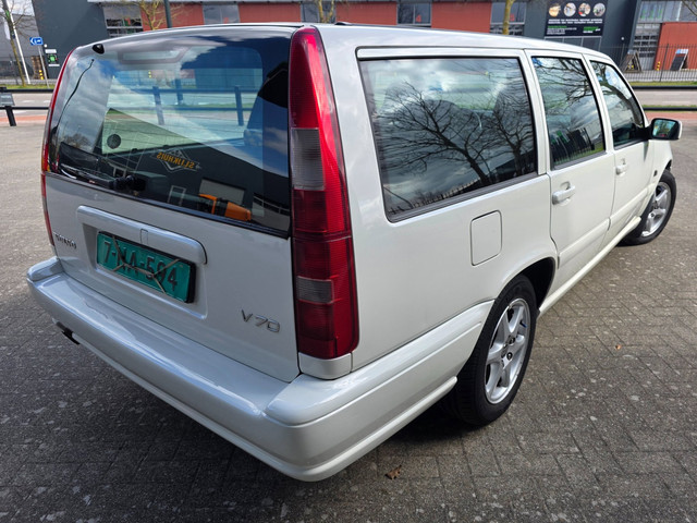 Volvo V70 1997 foto 11