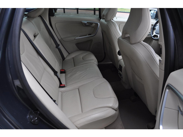 Volvo XC60 2009 foto 22