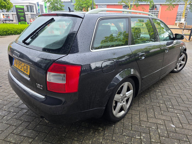 Audi A4 2004 foto 12