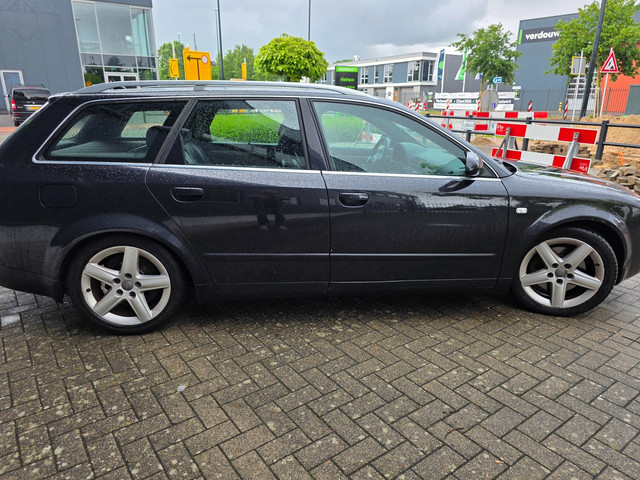 Audi A4 2004 foto 15