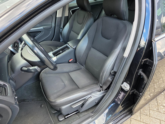 Volvo V60 2015 foto 9