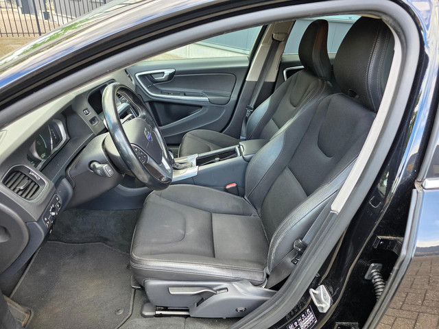 Volvo V60 2015 foto 8