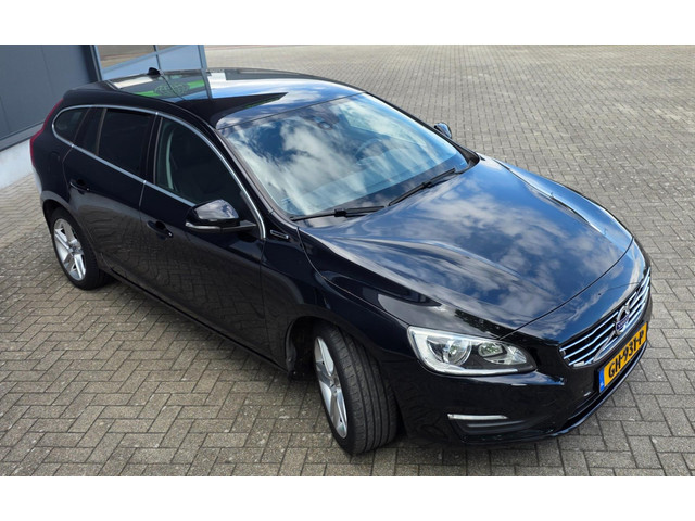Volvo V60 2015 foto 17