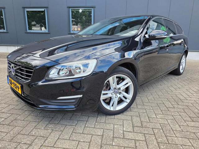 Volvo V60 2015 foto 2