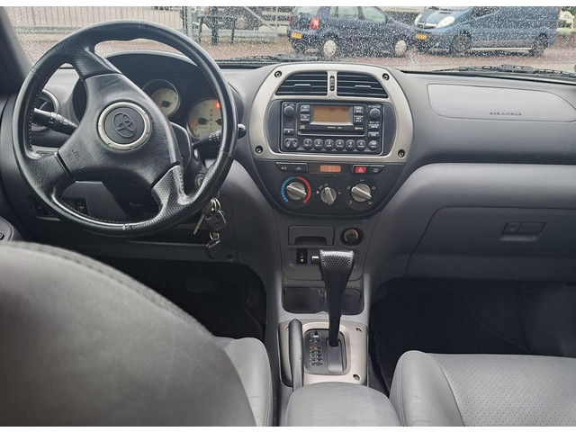 Toyota RAV4 2003 foto 16