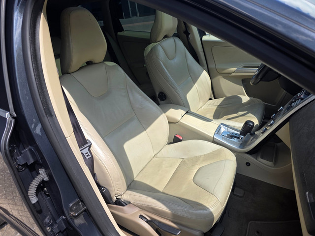 Volvo XC60 2009 foto 10